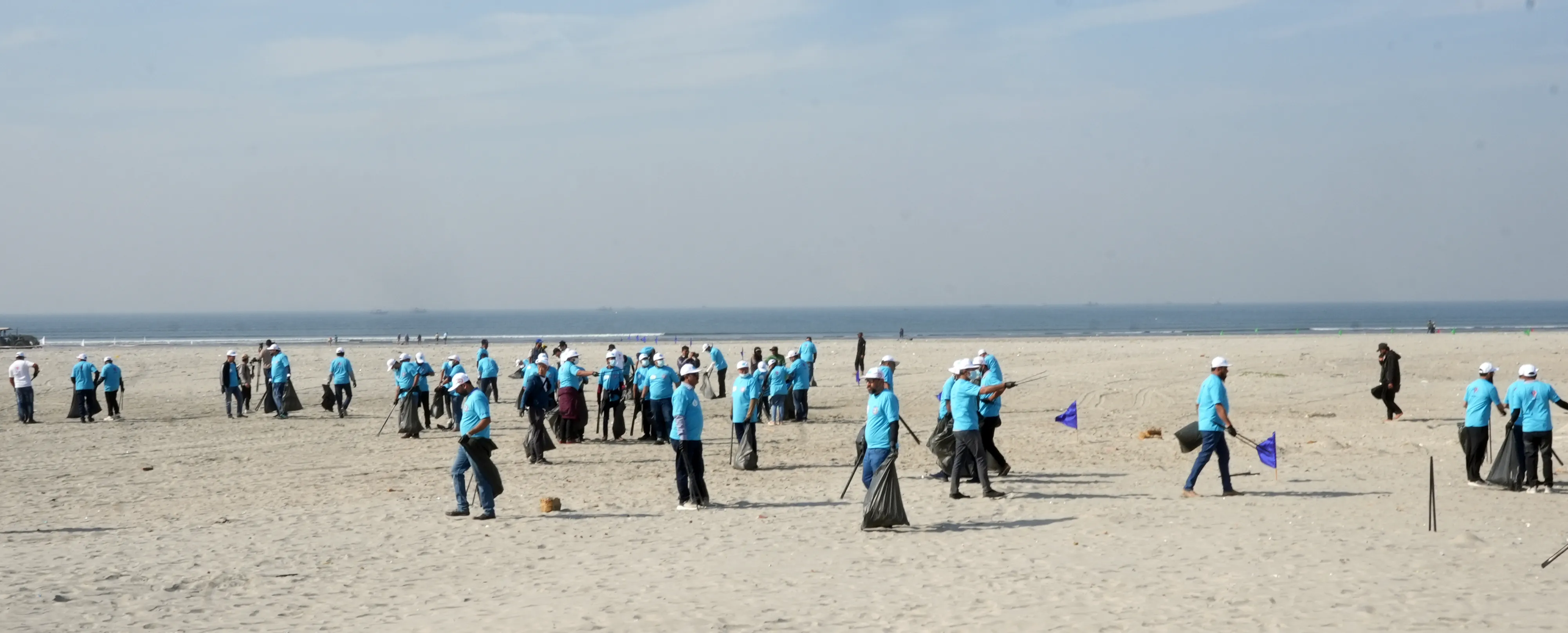 CSR/CSR/Environment/Beach Cleaning 2025/1.webp